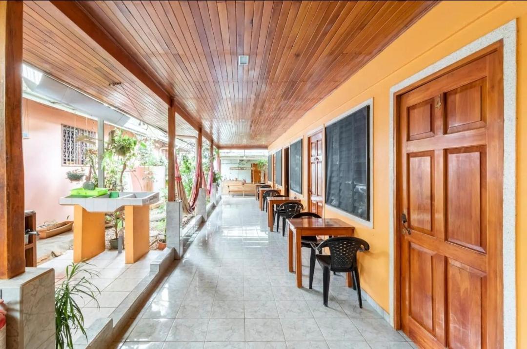 Cocobolo Surf Hotel & School Playa Santa Teresa  Exteriör bild